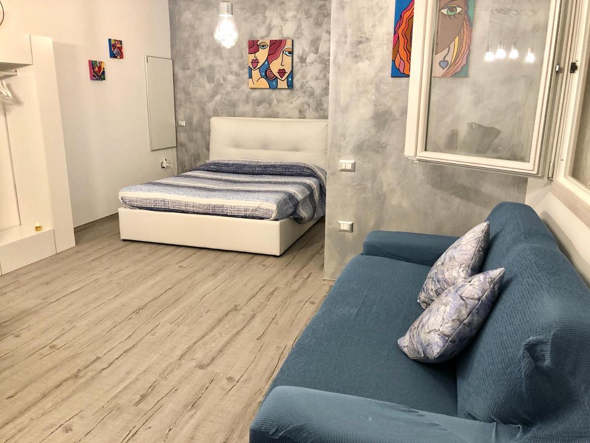 La Casetta Tra Sassi E Ulivi B&B Матера Экстерьер фото